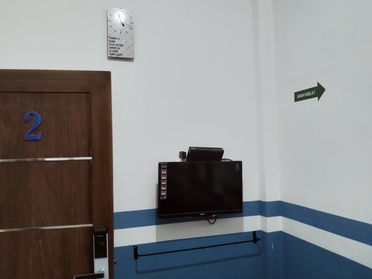 Penginapan Banyu Biruku Kotaanyar Bagian luar foto