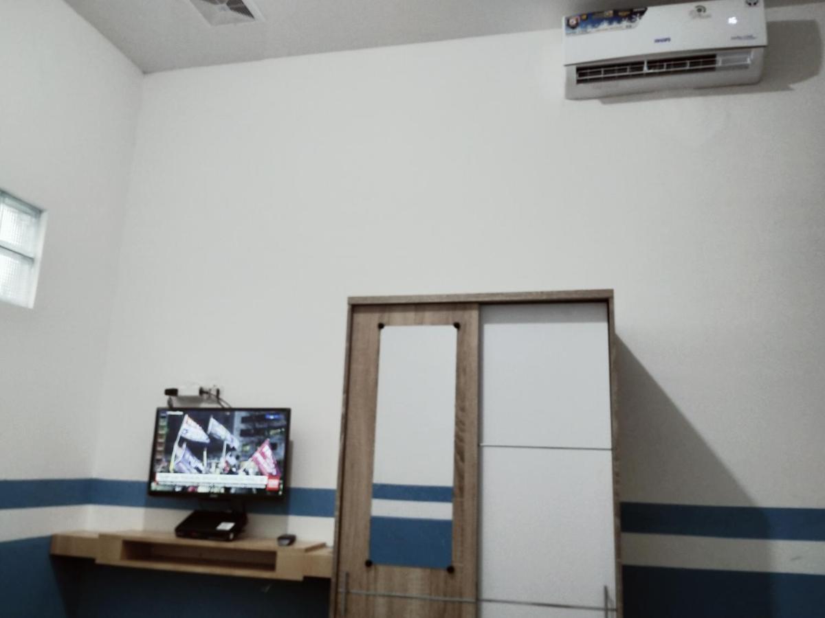 Penginapan Banyu Biruku Kotaanyar Bagian luar foto